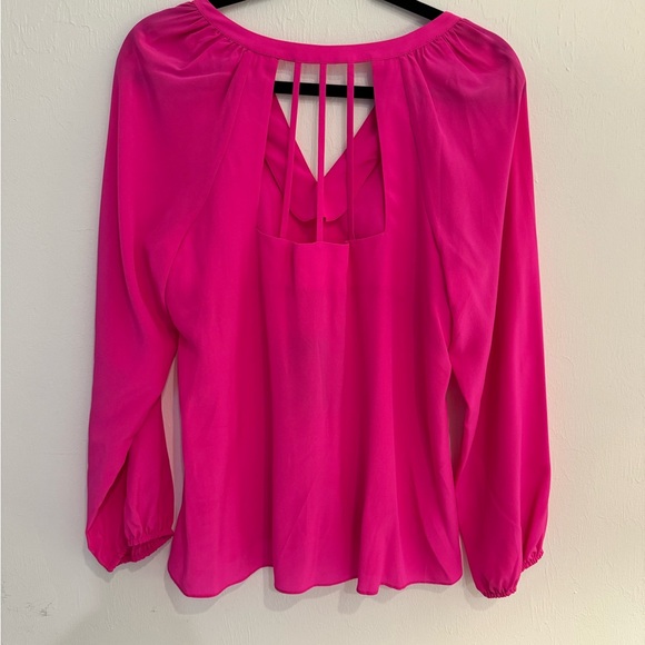 Lilly Pulitzer blouse- NEW size M - Picture 1 of 4